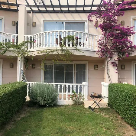 Hébergement de vacances Flamingo Gardenia Bahce Manzarali Daire Milas